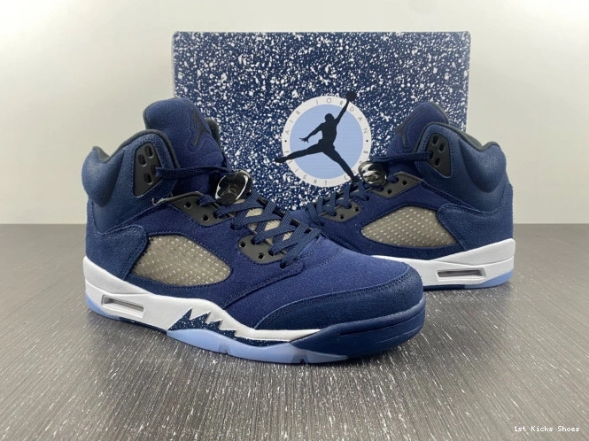 1st Kicks Jordan Air 5 FD6812-400 Georgetown 0729